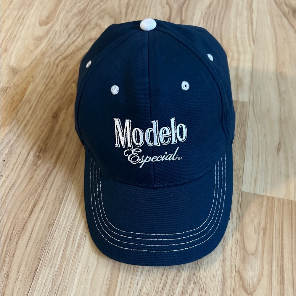 Modelo Especial Hat